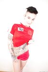 Nikki Hearts - Tatoveret tæve