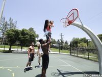Michelle Martinez - Basketball venner