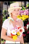 Silvia Saint, blomsterpigen