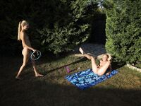 Angie Coke og Cayenne Klein er lesbiske babes