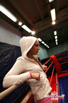 Nataly von og Nikky Thorne wrestle