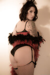 Ivy Lebelle den tatoverede milf