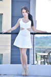 Megan Rain viser sin fisse