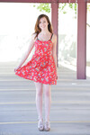Victoria Formand Voss petit teen chick