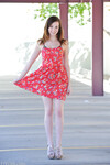 Victoria Formand Voss petit teen chick