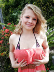 Stella Banxxx store bryster blonde chick