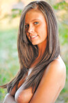 Whitney Westgate Pampers sig selv