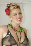 Candy Monroe fekete pasival graved