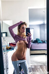 Natalie Knight den meget sexede blonde tøs