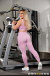 Karma Rx og Amber Jade er hot sporty milfs