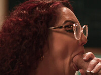 Kiki D 'Aire den perverse lærer fucking