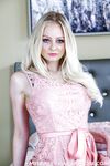 Jenna Fireworks stinker og rider på den heldige fyr i sengen med hendes store, blonde mylf bryster