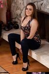 Den fristende ræv Natasha Nice når den øjenrullende orgasme med Johnny Slots hale