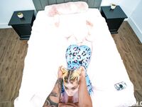 Indre Rose bleg blonde skønhed får hårdt fuck i pov
