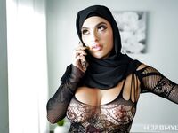 Den officielle eneste arabiske hul kneppet i hendes undertøj