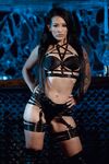Madison Ivy og Katrina Jade nyder at slikke hinandens barberet fisse