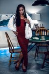 Kira noir og Jane Wilde vilde lesbiske fisse slikker på sofaen