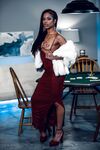 Kira noir og Jane Wilde vilde lesbiske fisse slikker på sofaen