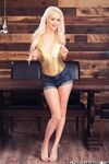 Elsa Formand Jean... Sexet blond teenager