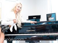 Elsa Jean... Pov fucking