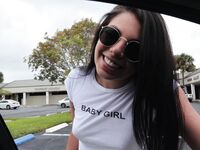 Gina Valentina har sex for penge