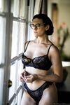 Romi Rain og Penny Barber slikker hinanden