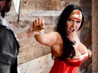 Romi Rain superstjernen