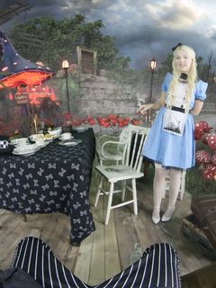Lovita Fate, Darcia Lee... Vr dugás Formand
