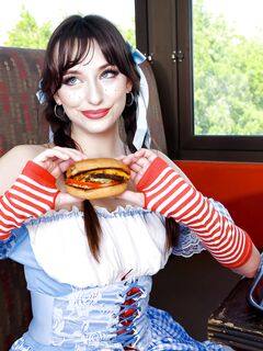 Lana smalls 'piggy pige, hard- fucked på cafeen